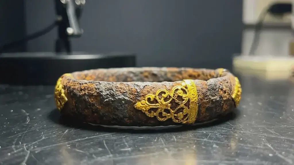 Archäologen entdecken in Spanien einen riesigen Schatz voller Edelmetalle – doch einige stammen nicht von unserer Erde